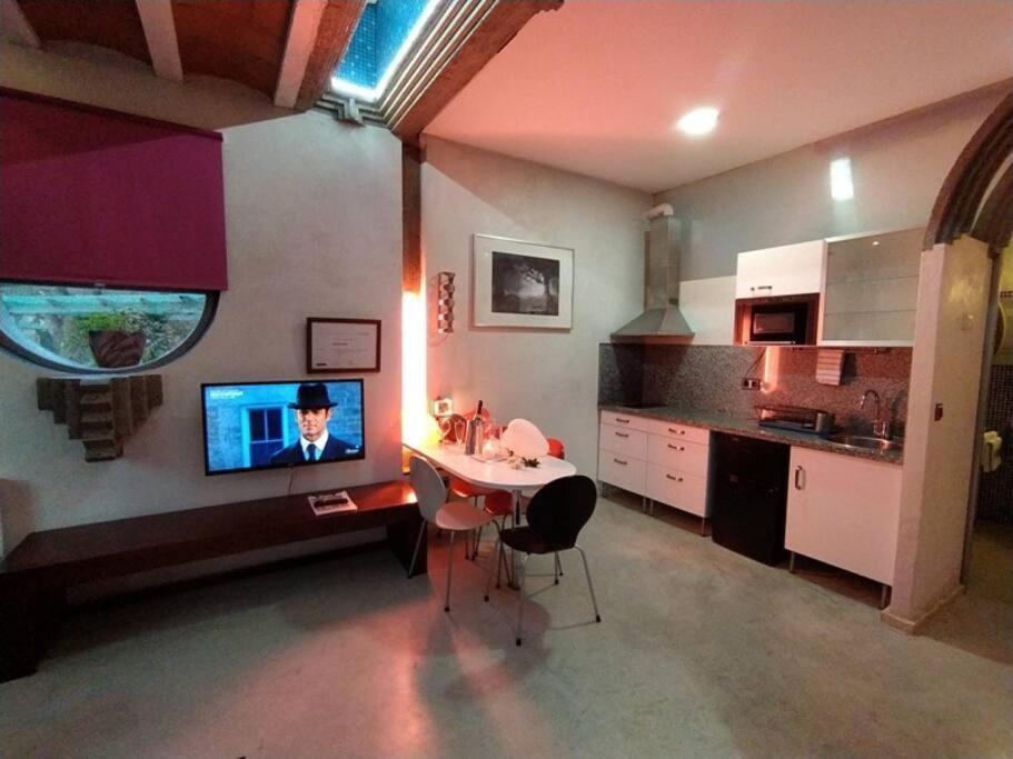 Zentral Club Neutron-Jacuzzi Apartment Belmonte De Miranda Exterior photo