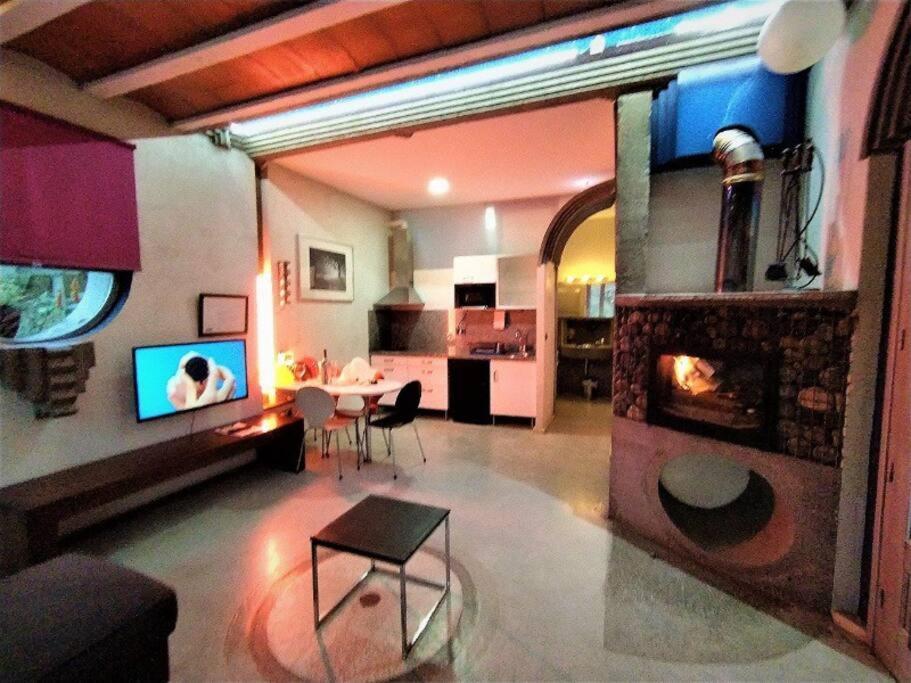 Zentral Club Neutron-Jacuzzi Apartment Belmonte De Miranda Exterior photo